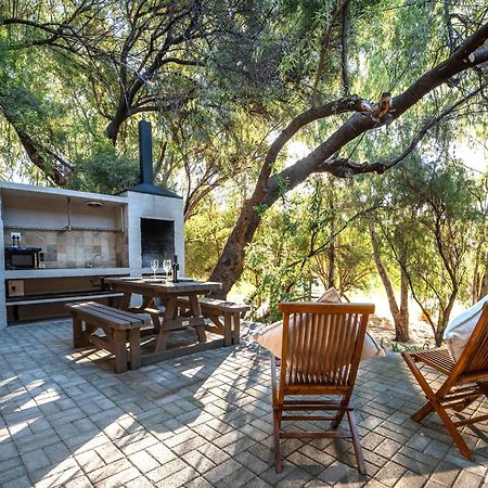 Broadwater River Estate Douglas Buitenkant foto