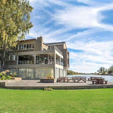Broadwater River Estate Douglas Buitenkant foto