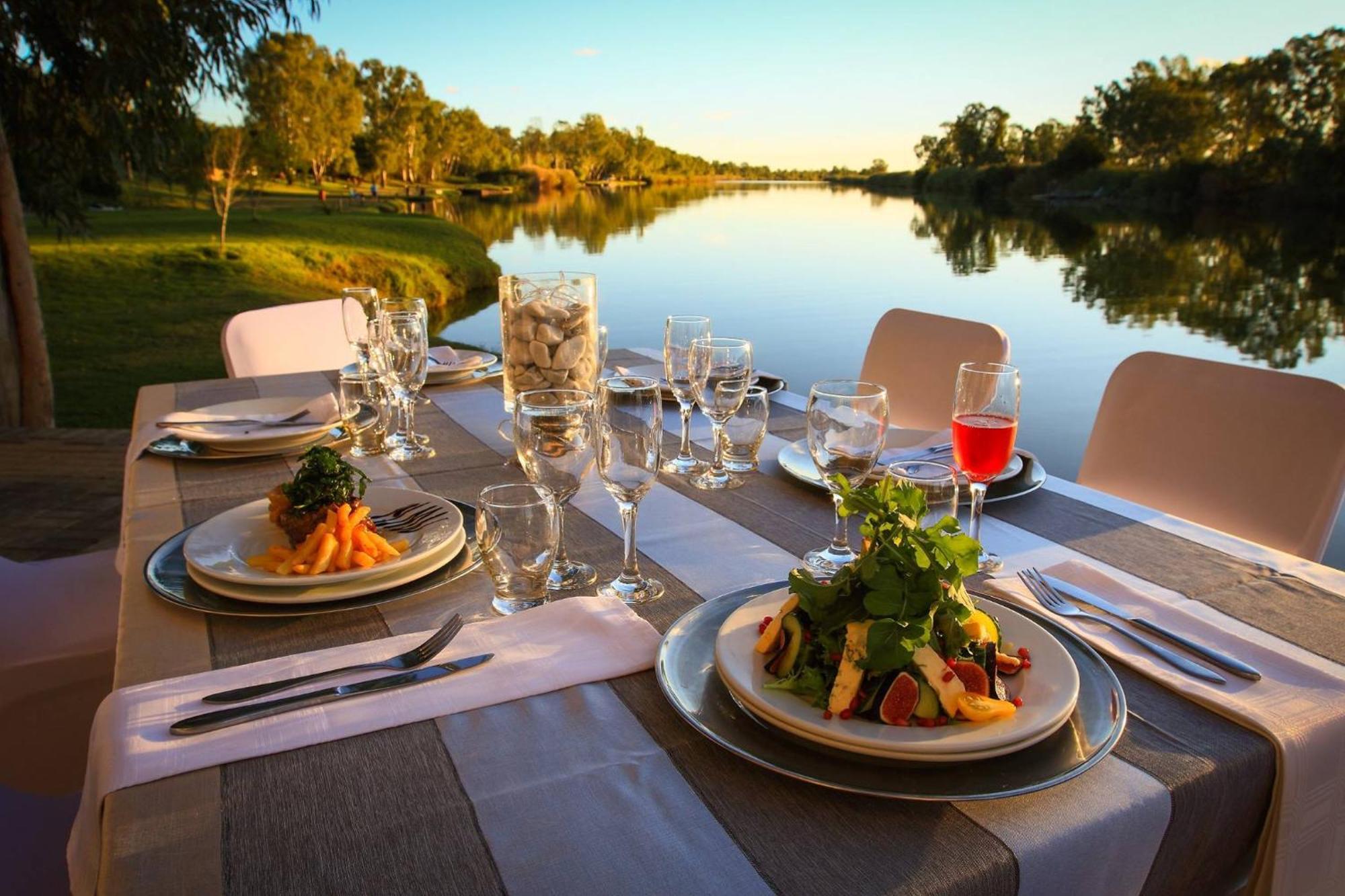 Broadwater River Estate Douglas Buitenkant foto